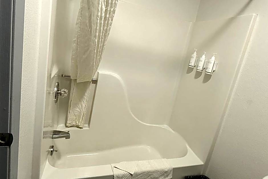 Travelodge by Wyndham Lamoni
