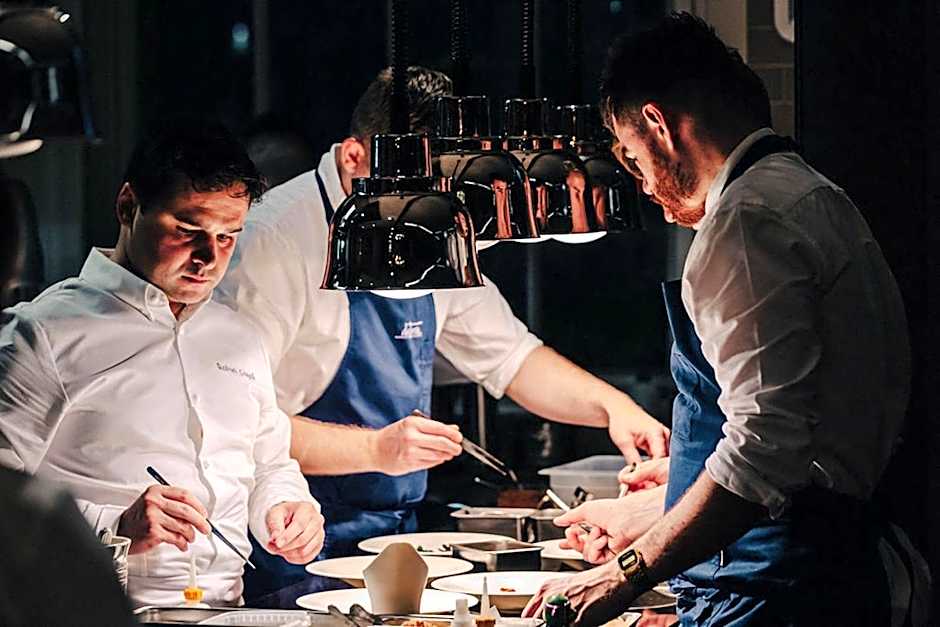 Town Hall Hotel & Apartments