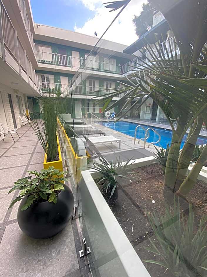 The Hollywood Franklin Hotel near Universal Studios