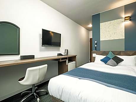 Semi Double Room - Non-Smoking