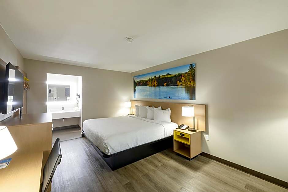 Days Inn & Suites by Wyndham Bossier City - Casino Area