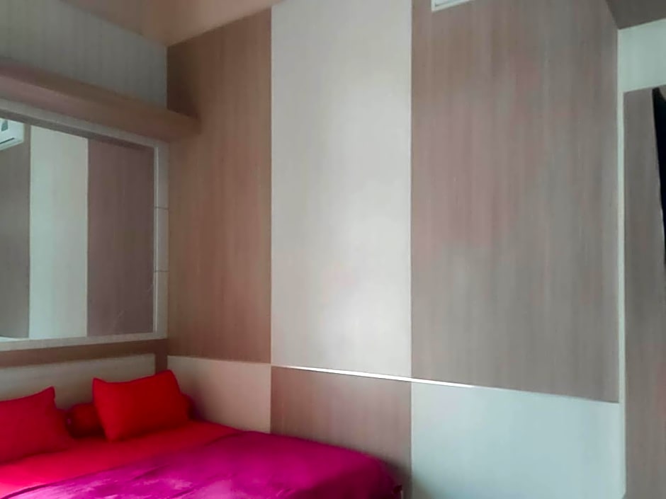 Kedai Oma Syariah Mitra RedDoorz