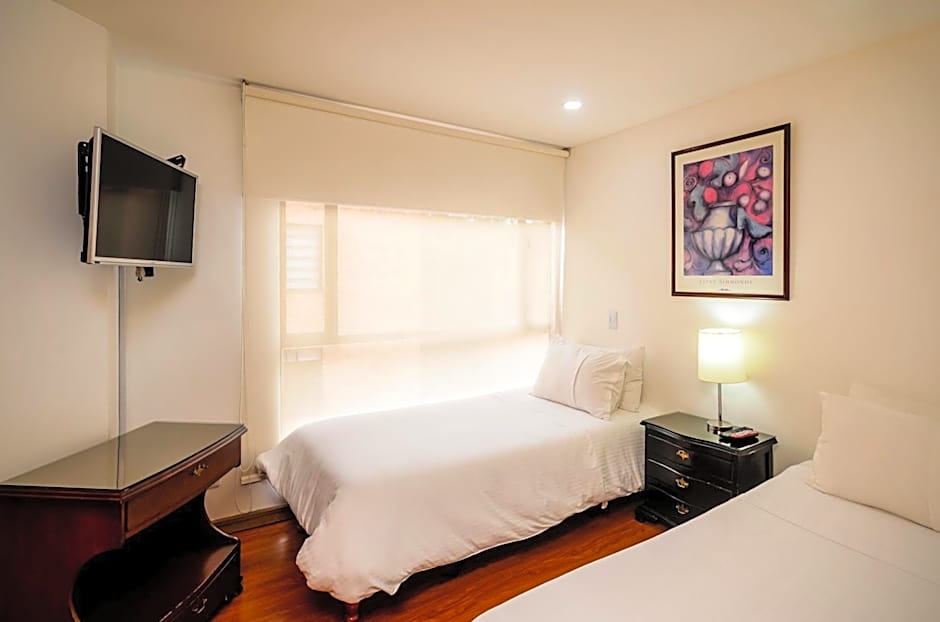 Travelers Fontana Plaza