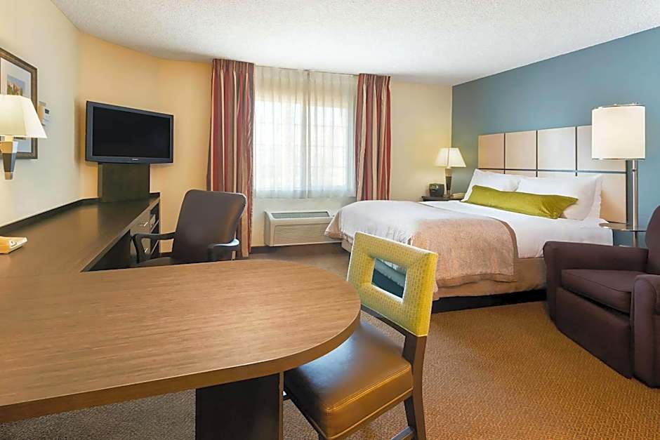 MainStay Suites - Wichita NE