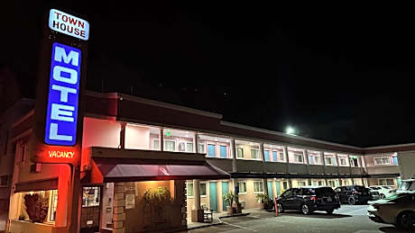 Town House Motel