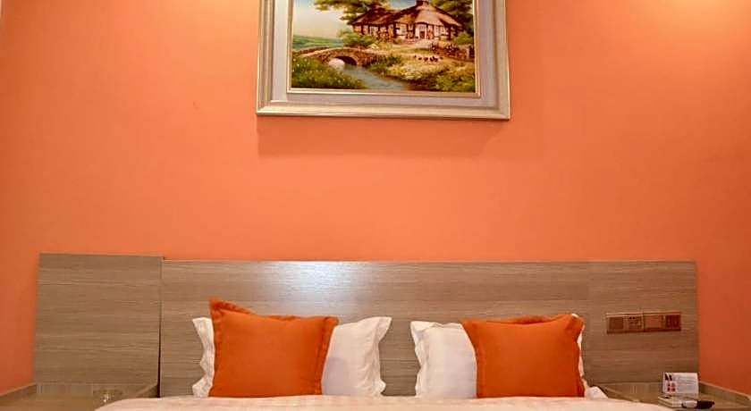 GreenTree Inn Tianshui Taian County Bus Terminal Shell Hotel