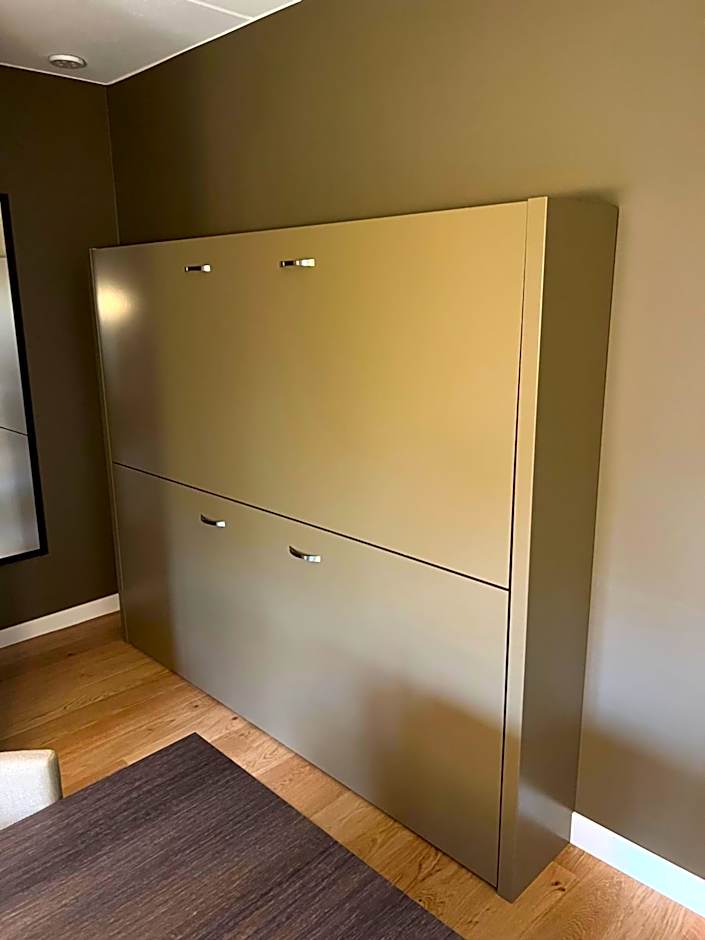 Live and Stay Ekmanska