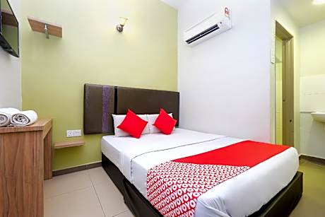 OYO 90553 Hotel 24 Seven