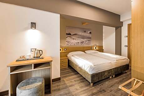 Standard Double or Twin Room with Balcony