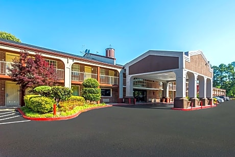 Quality Inn Atlanta Northeast I-85