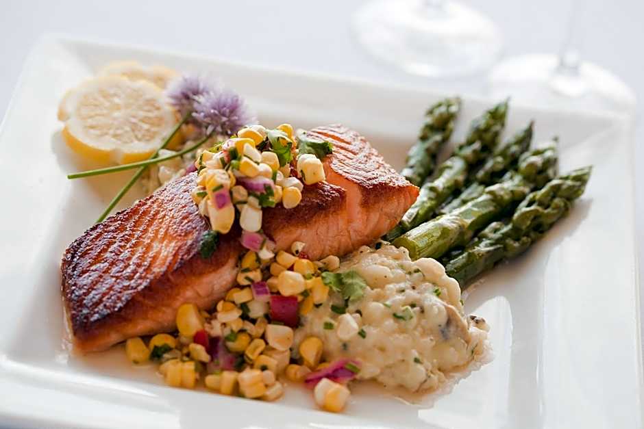Four Points by Sheraton Boston Newton