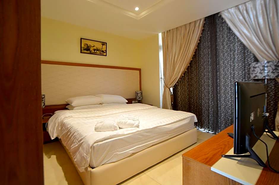 Public Security Hotel & Chalets