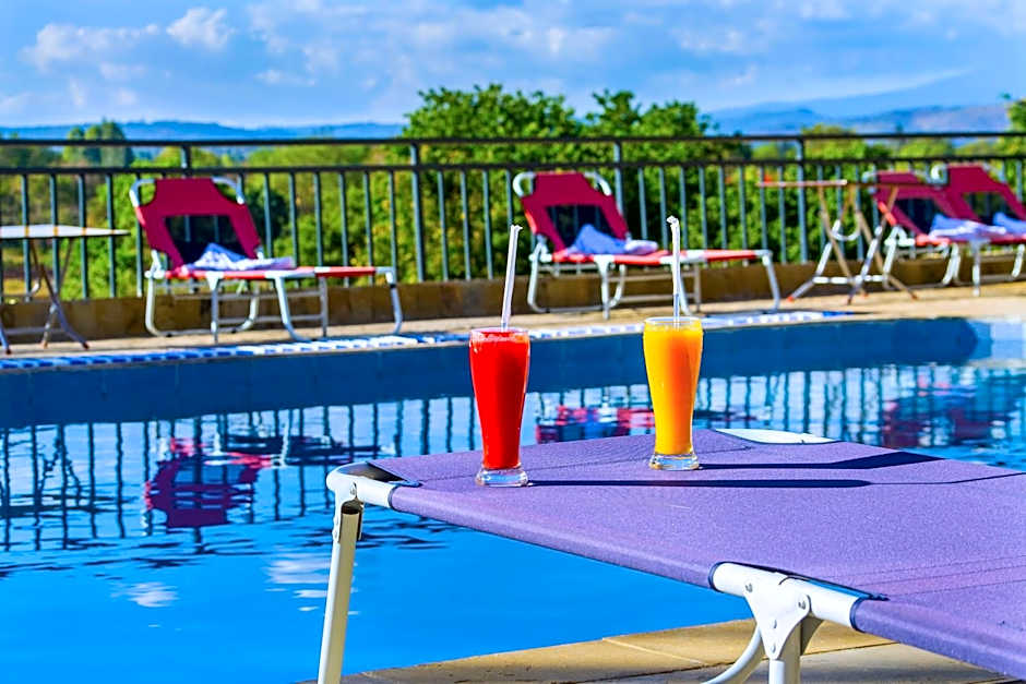 Nokras Riverine Hotel & Spa