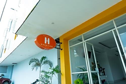 RedDoorz Plus @ Ende City Center