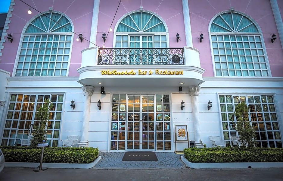 Westgate Residence Hotel