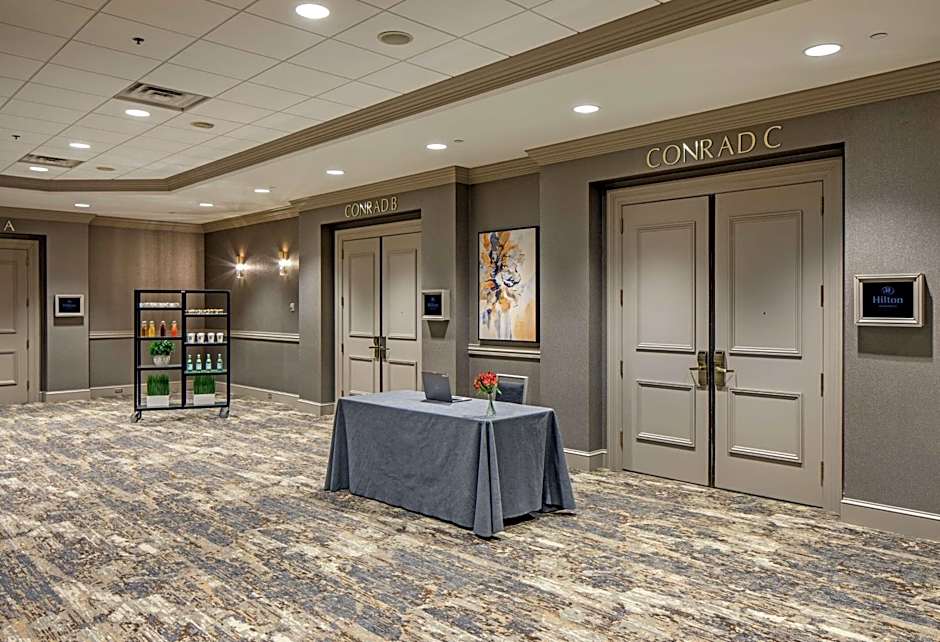 Hilton Minneapolis