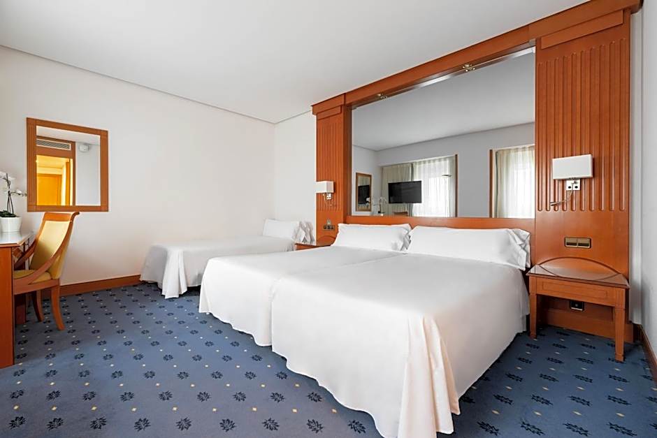 Photo 1 of 6 of Triple Room