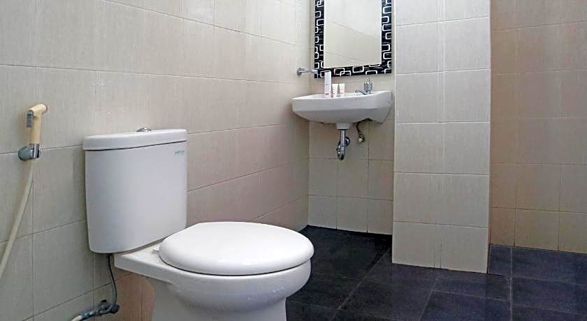 Hotel O M Authentic Kost Man