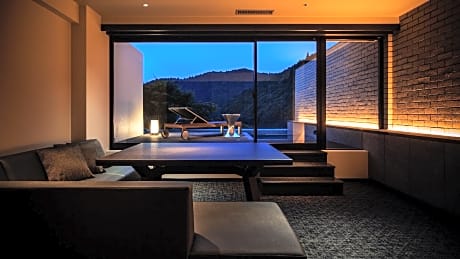 Roten Japanese Western Style Room