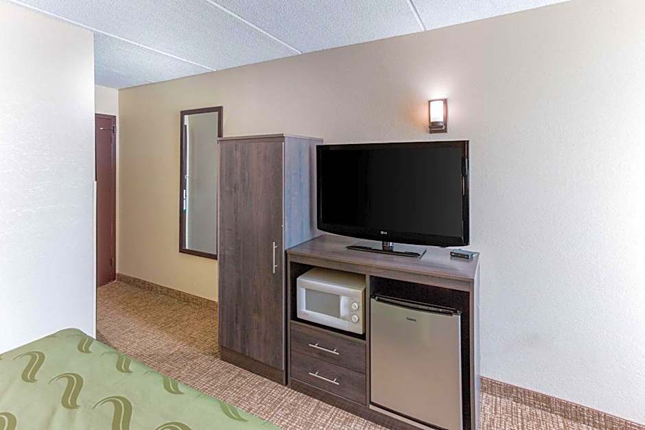 Quality Inn & Suites Plattsburgh