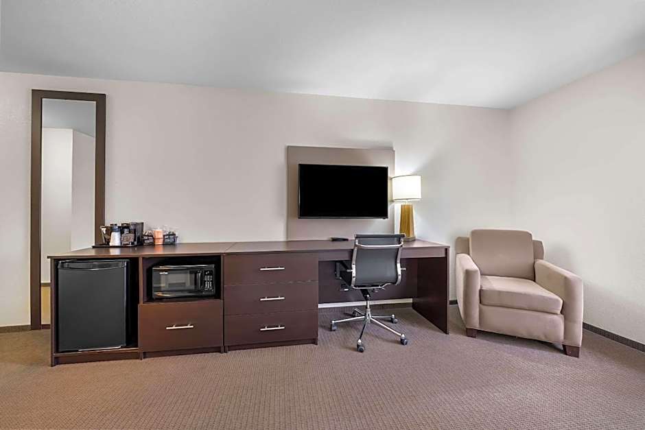 Sleep Inn & Suites