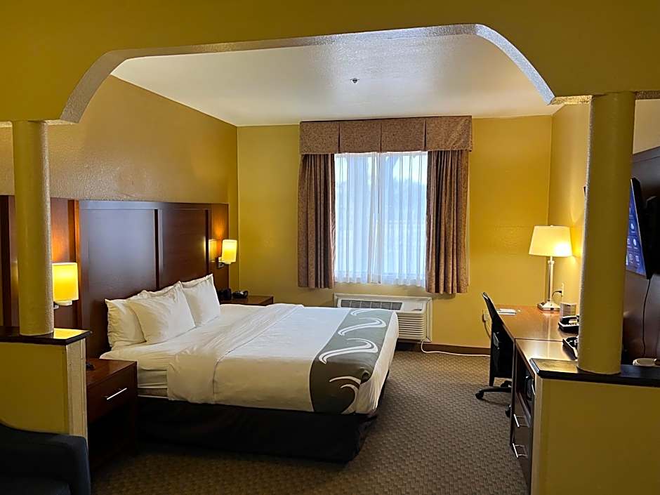 Quality Suites Midland North Loop 250