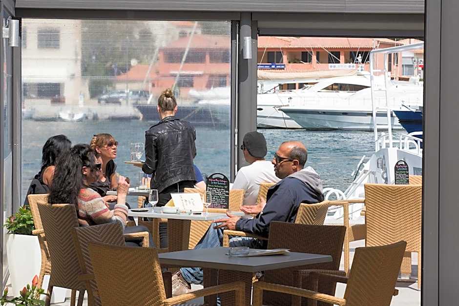 Best Western Hotel Du Roy D'Aragon