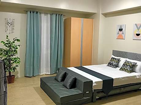 MySpace 81Newport, RWM&NAIA Airport  Manila