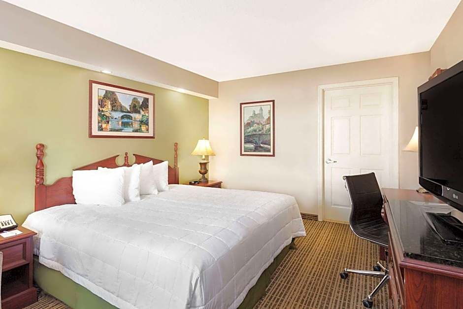 Baymont by Wyndham Tullahoma