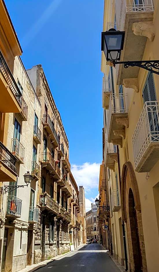 ZIBIBBO SUITES & ROOMS - Aparthotel in Centro Storico a Trapani