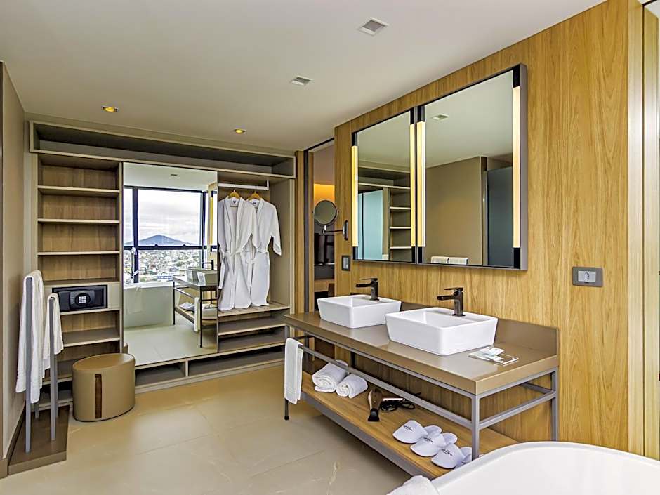 Mercure Itajaí Navegantes