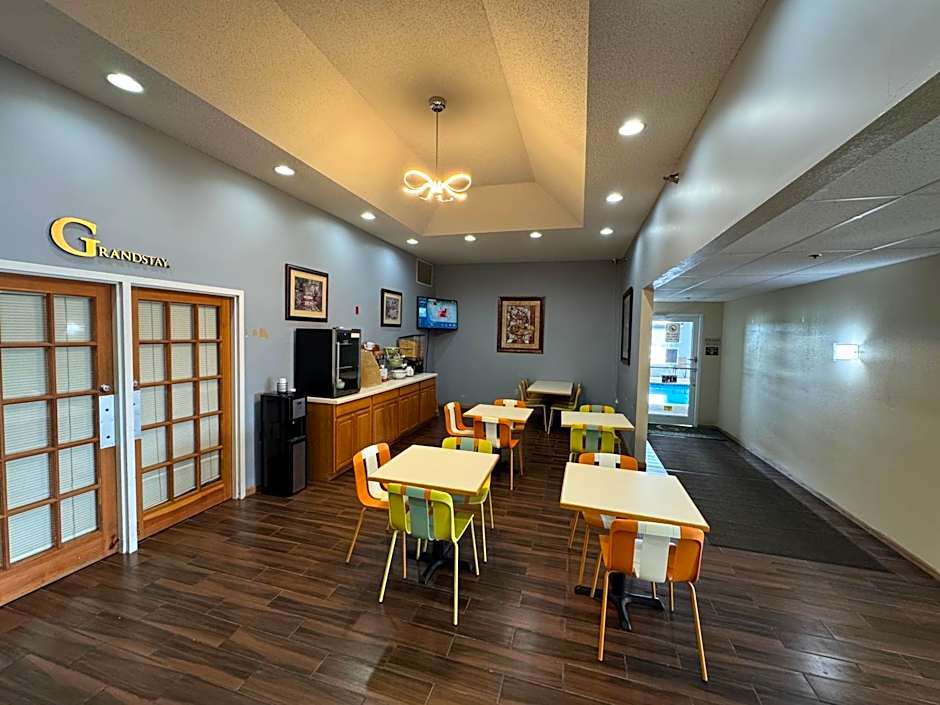 GrandStay Hotel and Suite Waseca