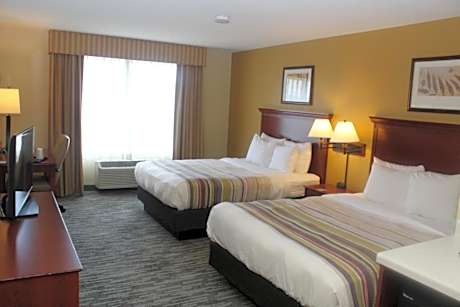 Queen Room with Two Queen Beds and Sofa Bed