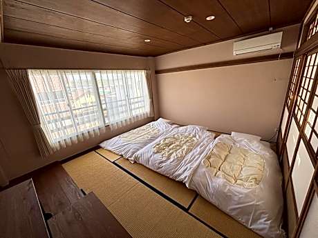 Triple Room with City View