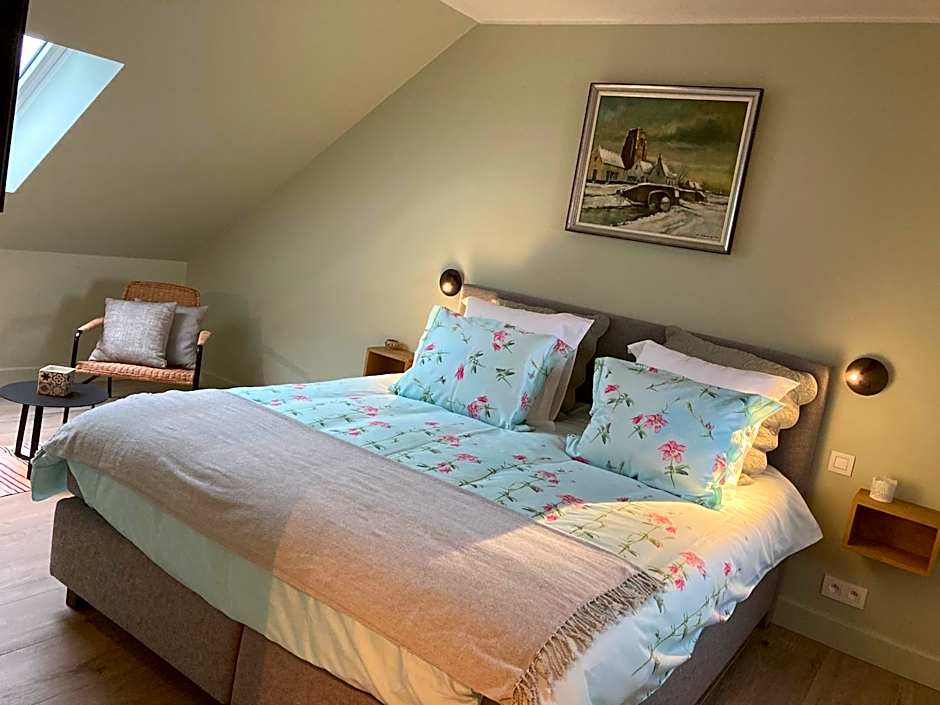 Foto 1 di 3 di Deluxe 1 King Bed