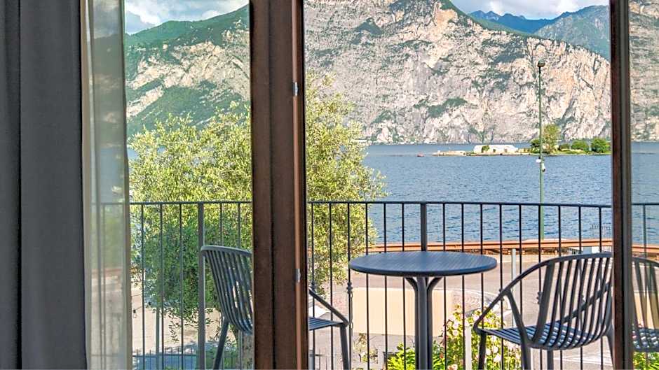 June Stay Lake Garda