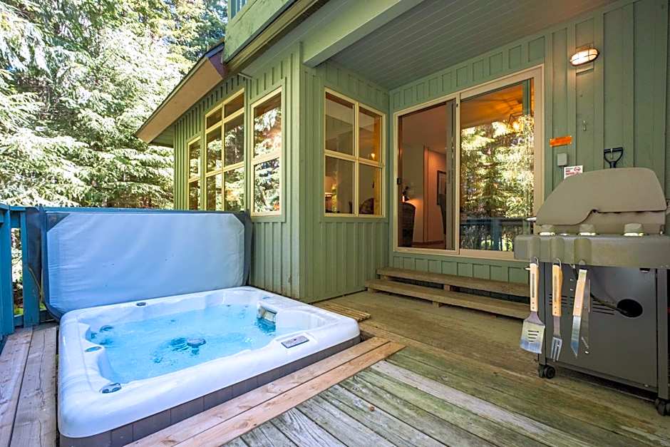 Arrowhead Point by Outpost Whistler