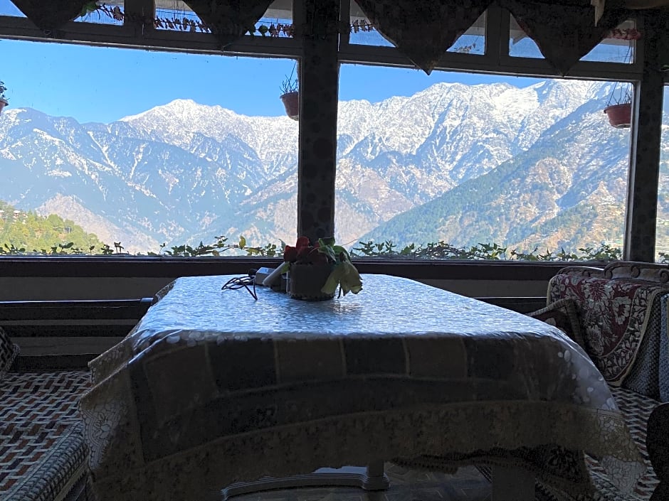 Hotel Victoriya Palace