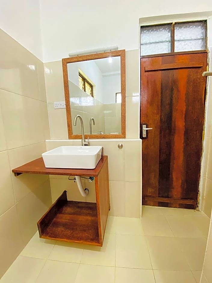 Habibis Bottle House