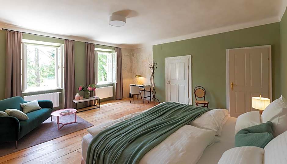 Boutique Hotel Zum Oberjäger, Schloss Lackenbach
