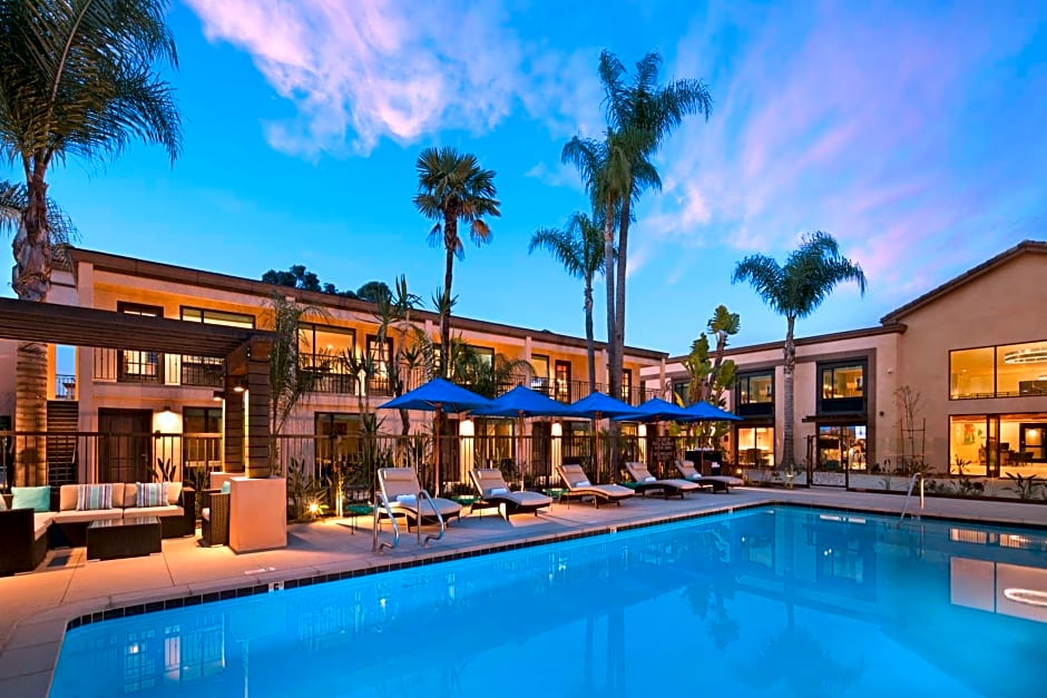 The Cove Hotel