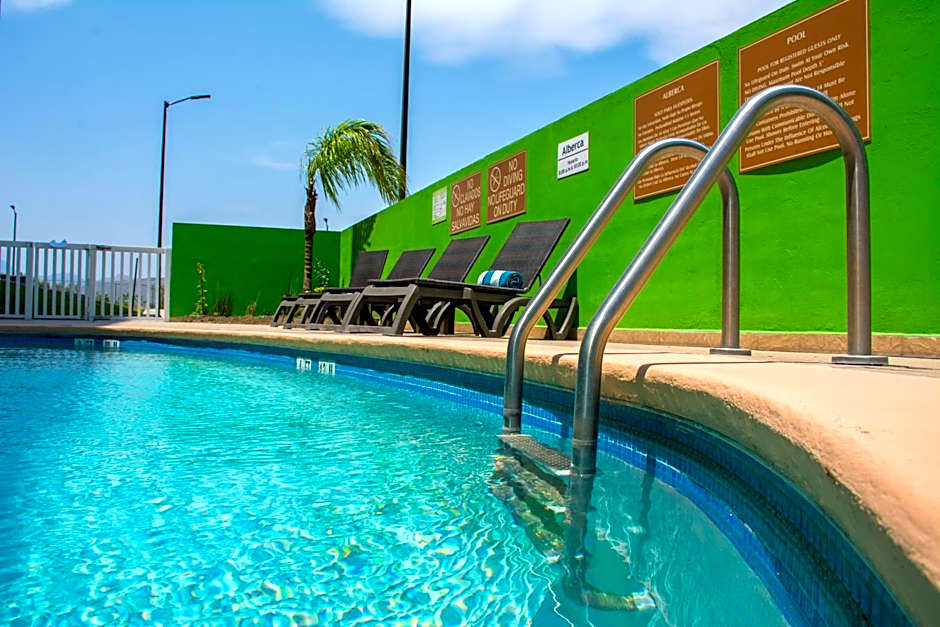 Holiday Inn Express Saltillo Zona Aeropuerto By IHG
