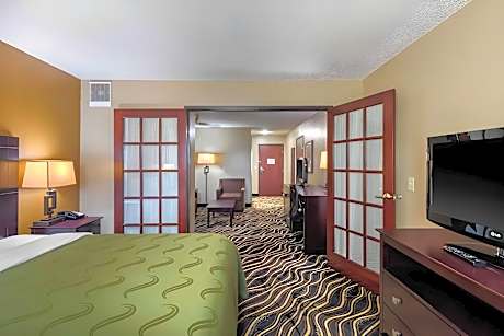 1 Bedroom Suite