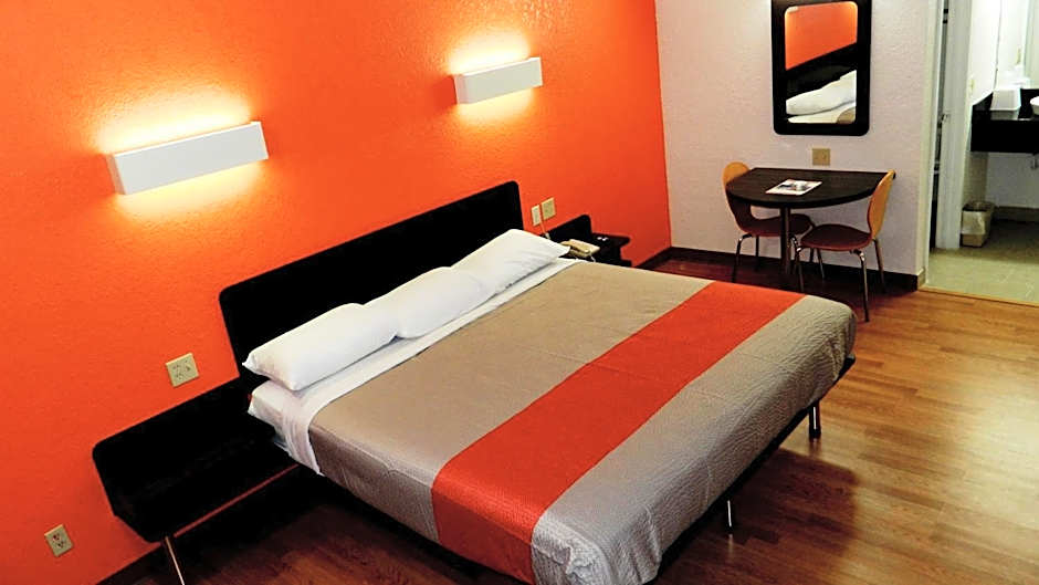 Motel 6-Oklahoma City, OK - Airport East