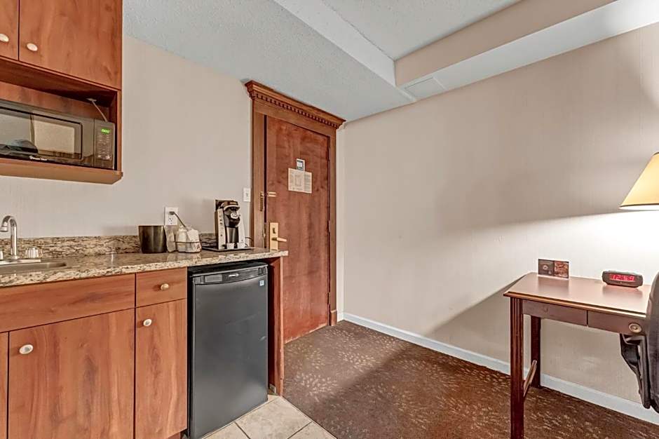 Buffalo Airport Hotel