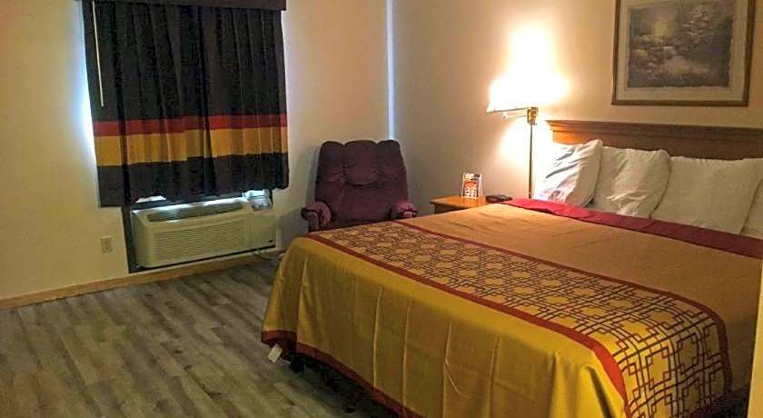 Americas Best Value Inn & Suites Thief River Falls
