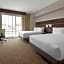 Holiday Inn Express and Suites Woodside Queens NYC