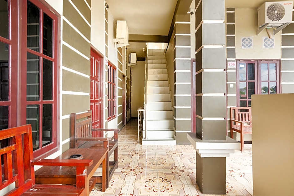 Hotel O Adelia Residence