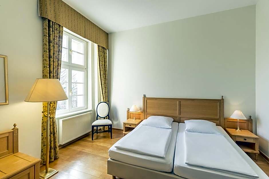 Photo 1 of 4 of Royal Suite