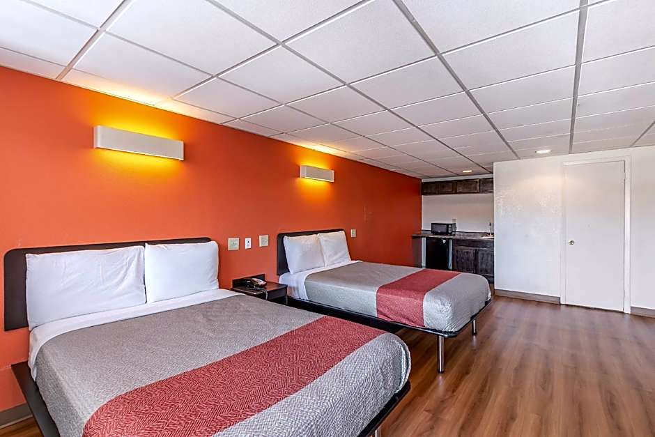 Motel 6 Elizabeth NJ Newark Liberty Intl Airport